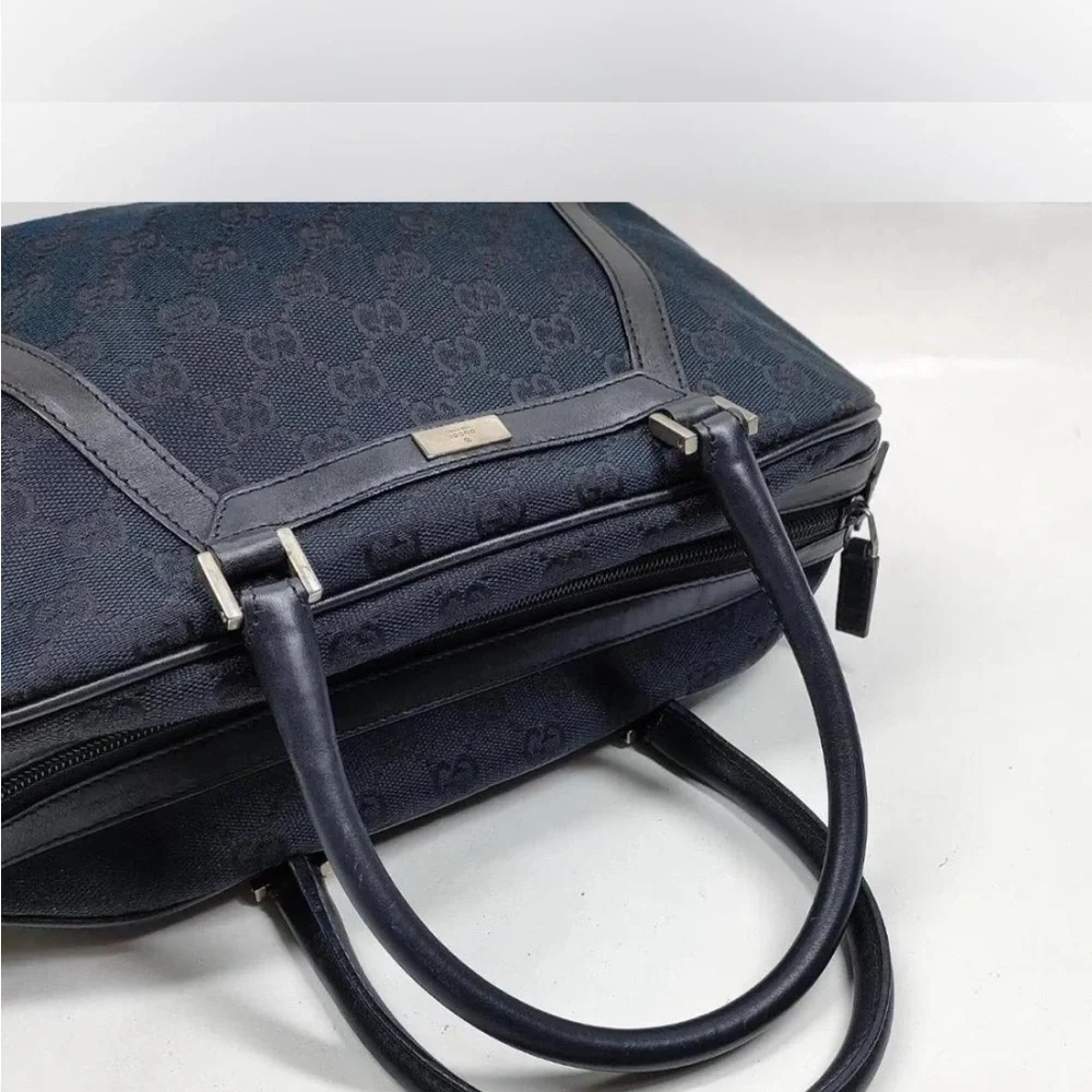 Gucci logo black bag